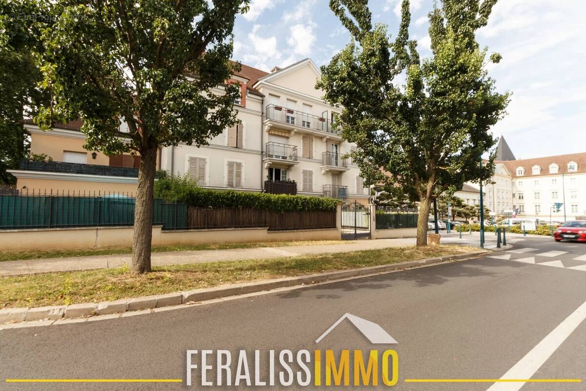 Appartement à VAUREAL