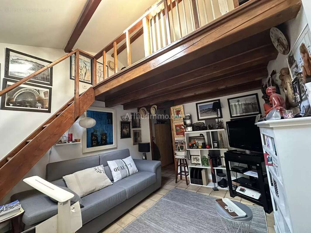 Maison à THORAME-BASSE