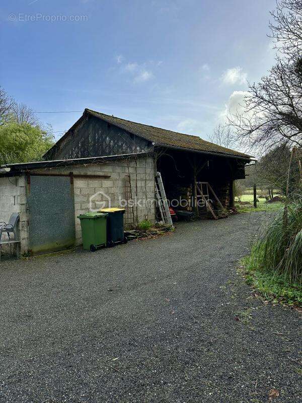 Maison à PONT-DE-BUIS-LES-QUIMERCH