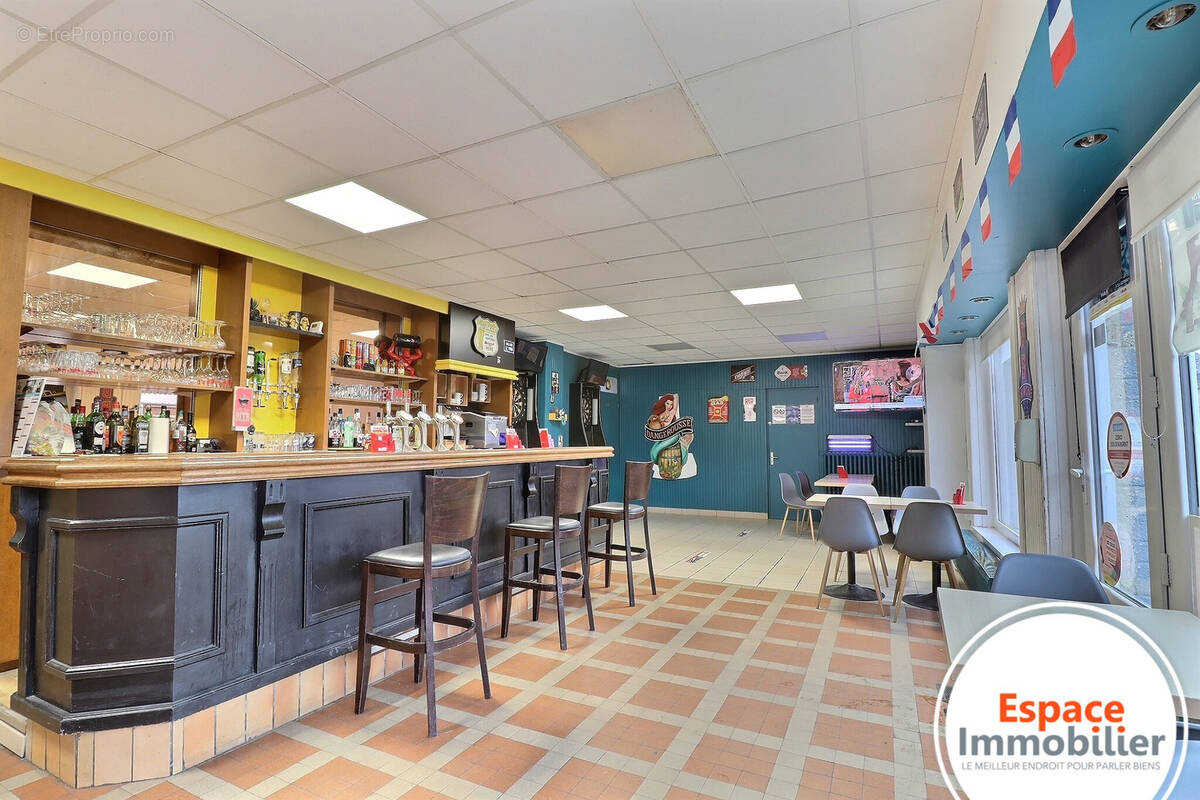 Commerce à WASNES-AU-BAC