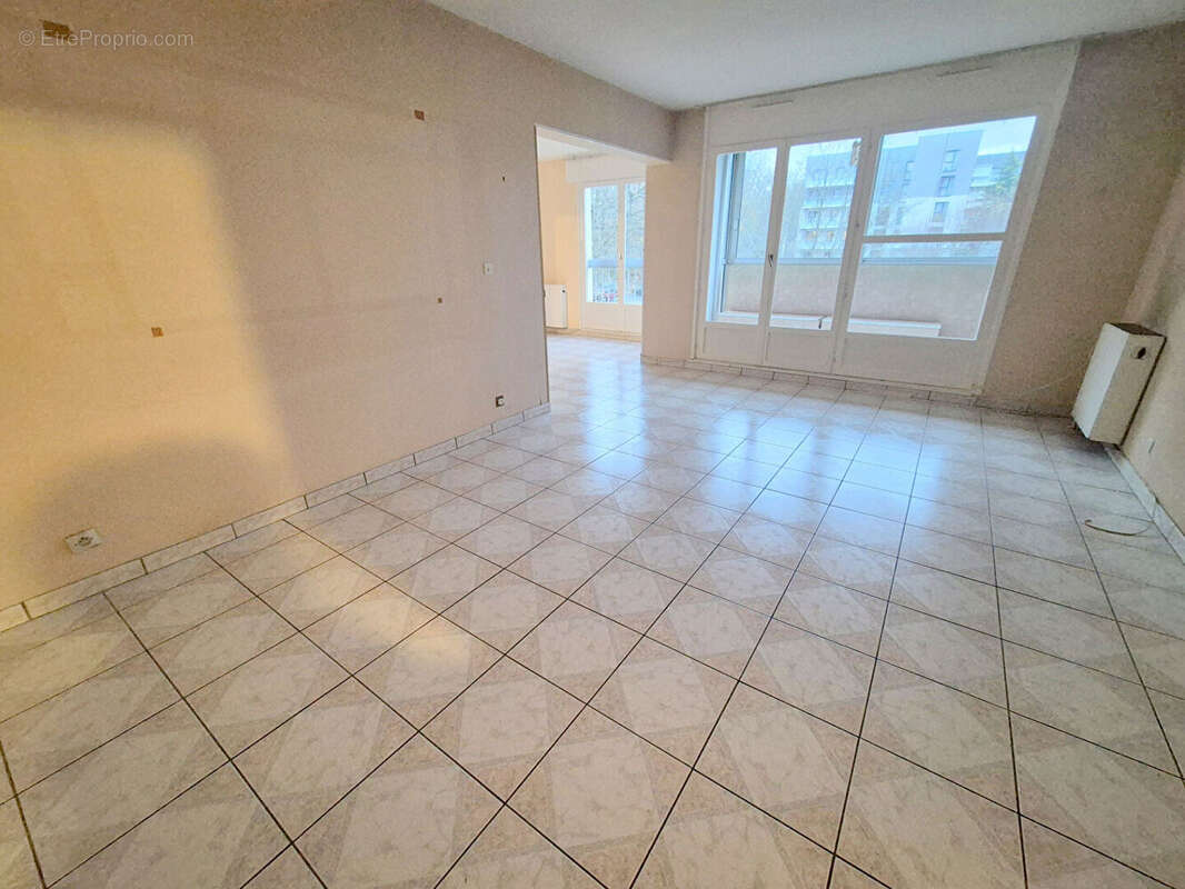 Appartement à MAUREPAS