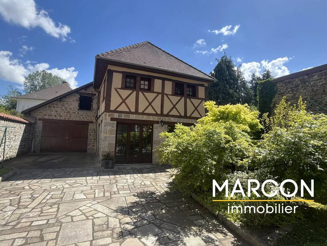Maison à FELLETIN