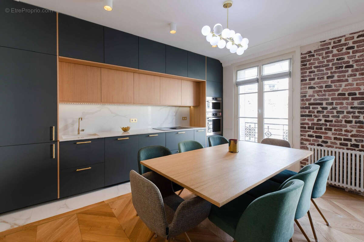 Appartement à PARIS-12E