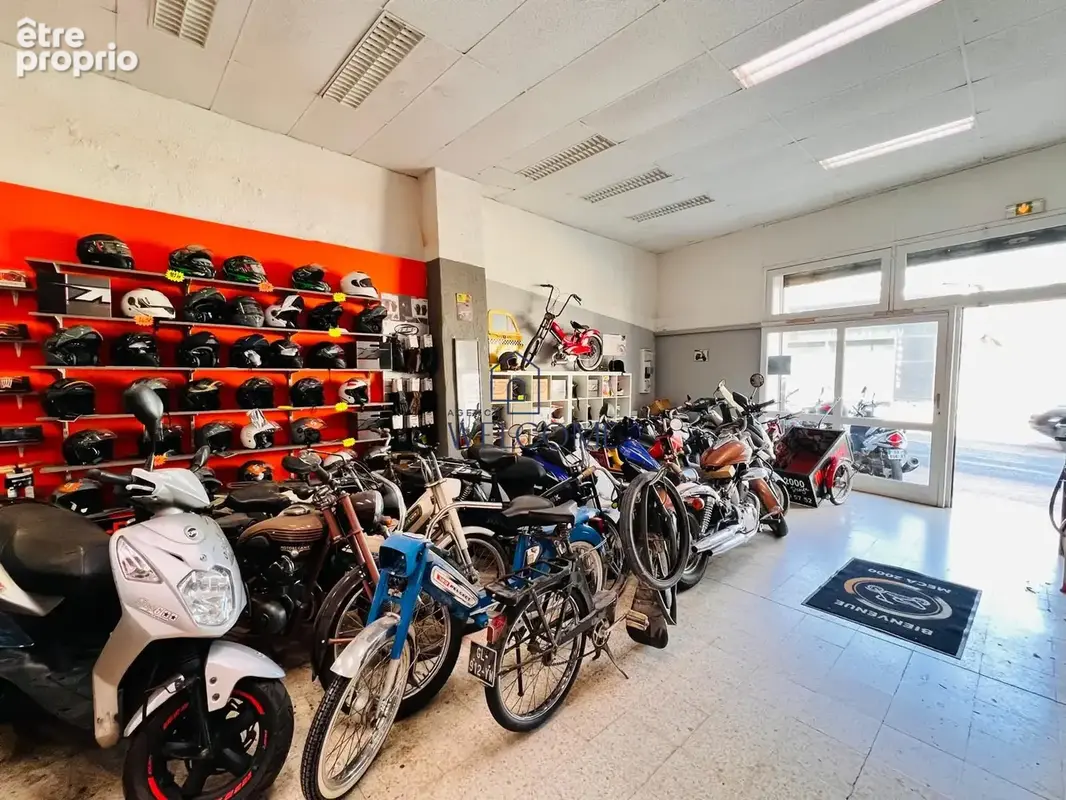 Appartement 300 m² à Bagnols-Sur-Ceze  - photo 3