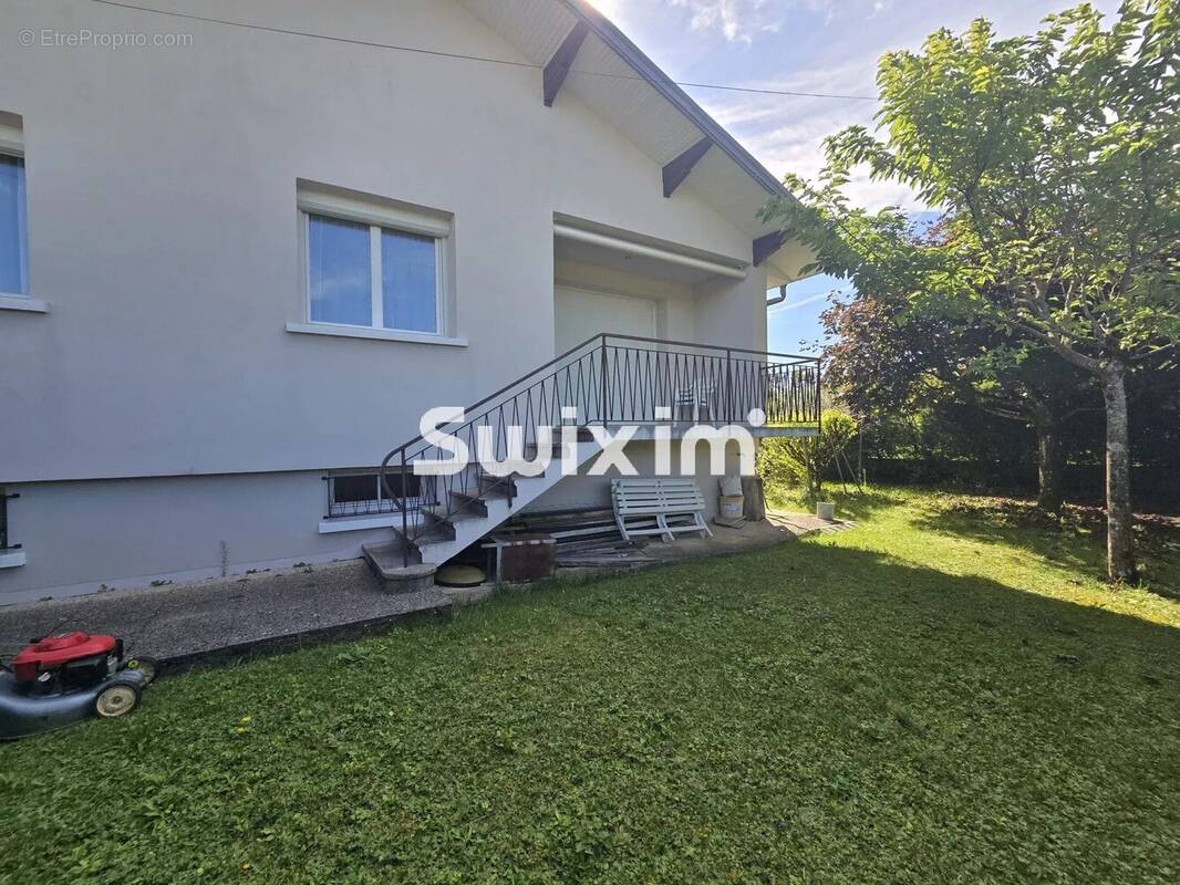 Maison à LONS-LE-SAUNIER