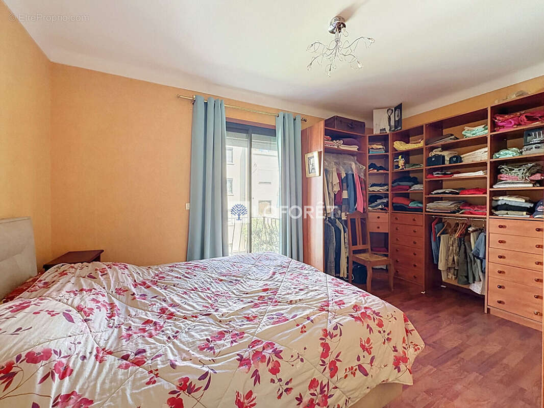 Perpignan, Immeuble, 2 appartements, 2 garages, 2 caves et jardin - photo 4