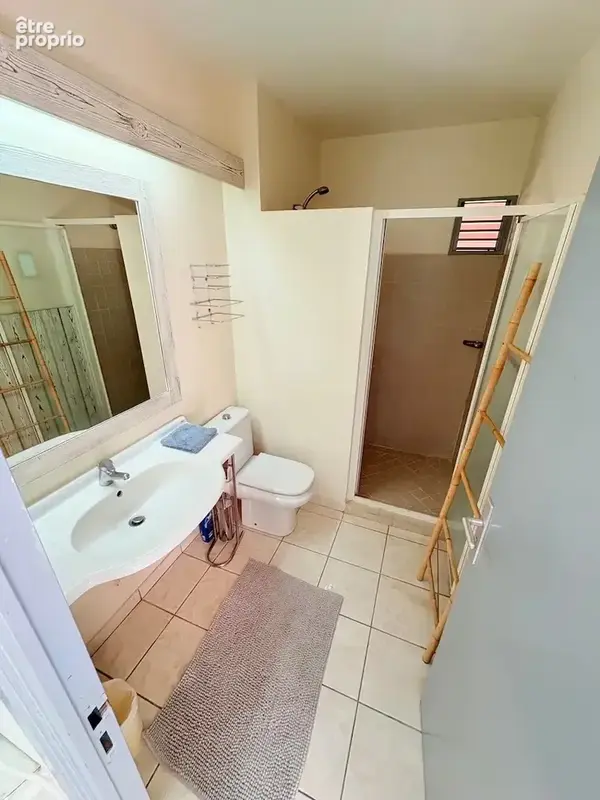 Trinité / Tartane : Très bel appartement T2 meublé avec vue mer - photo 9