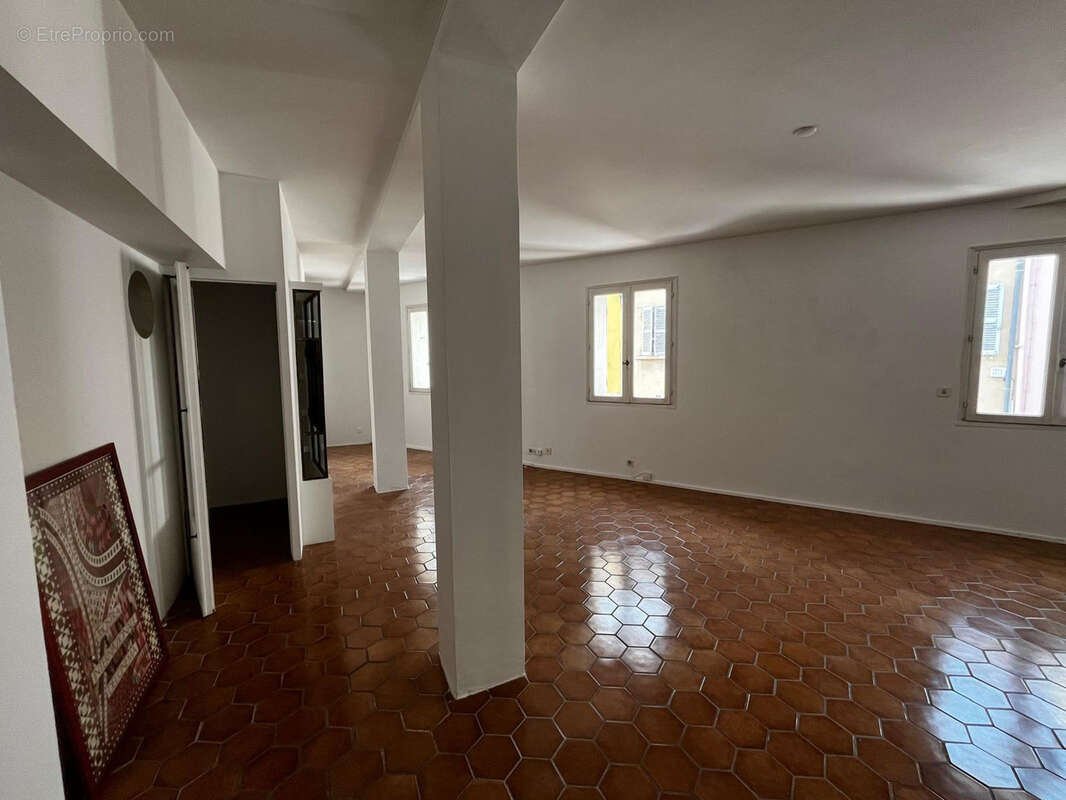 Appartement à HYERES