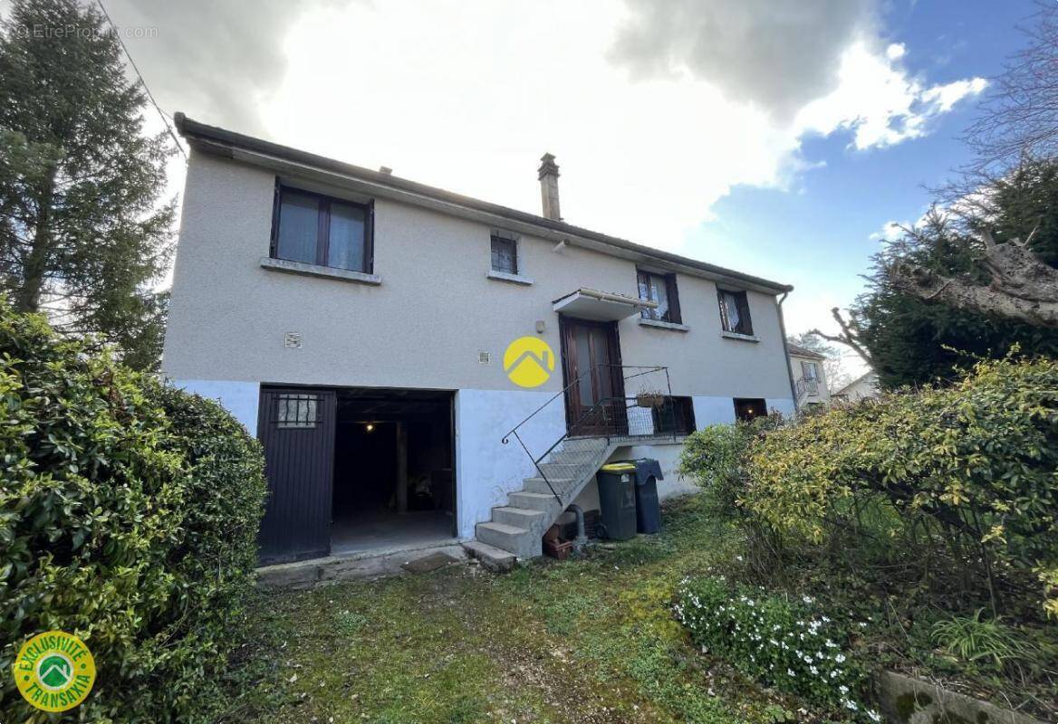 Maison à CHATEAUNEUF-SUR-CHER