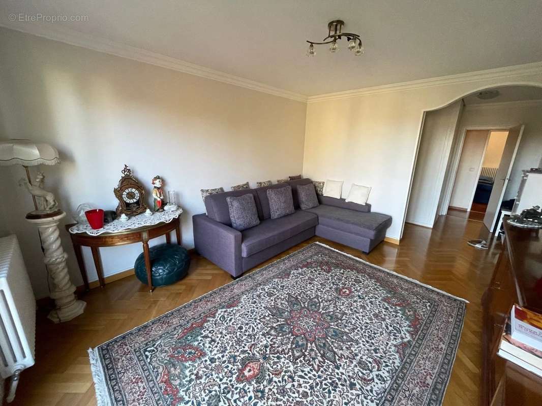 Appartement à BROU-SUR-CHANTEREINE