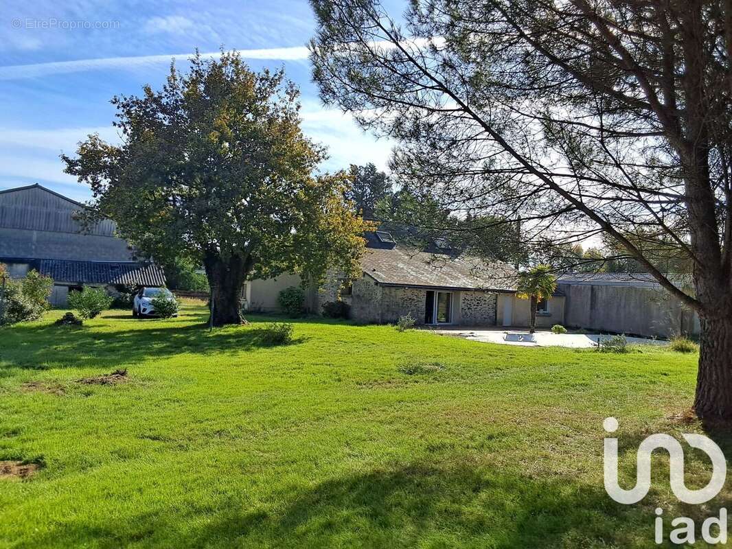 Photo 3 - Maison à LA POUEZE