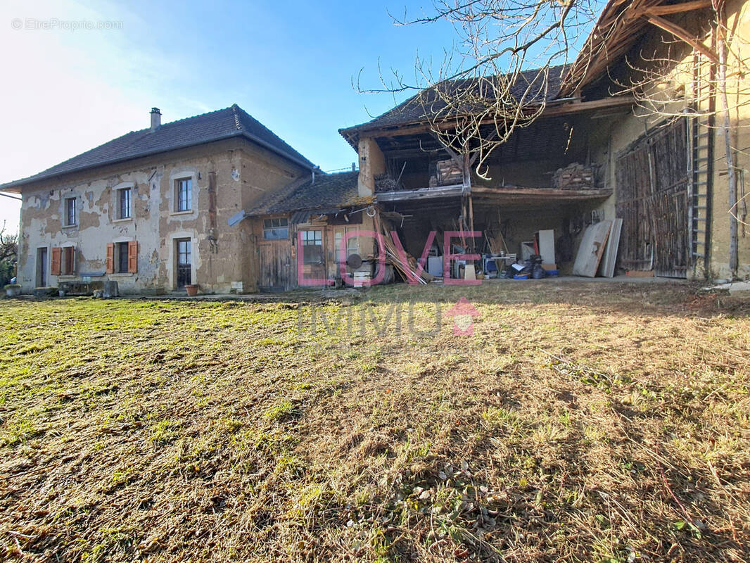 Maison à LA TOUR-DU-PIN