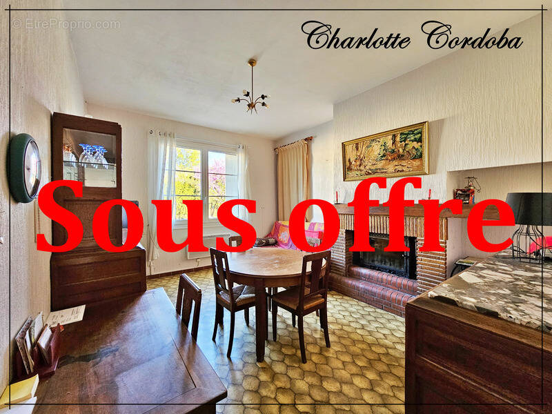 Maison à FEUGAROLLES