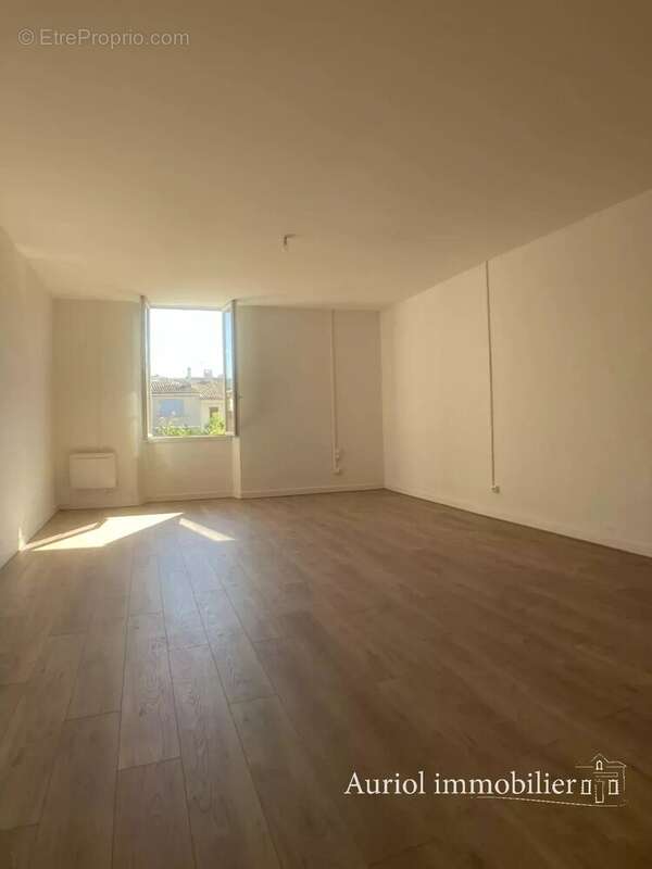 Appartement à SAINT-ZACHARIE