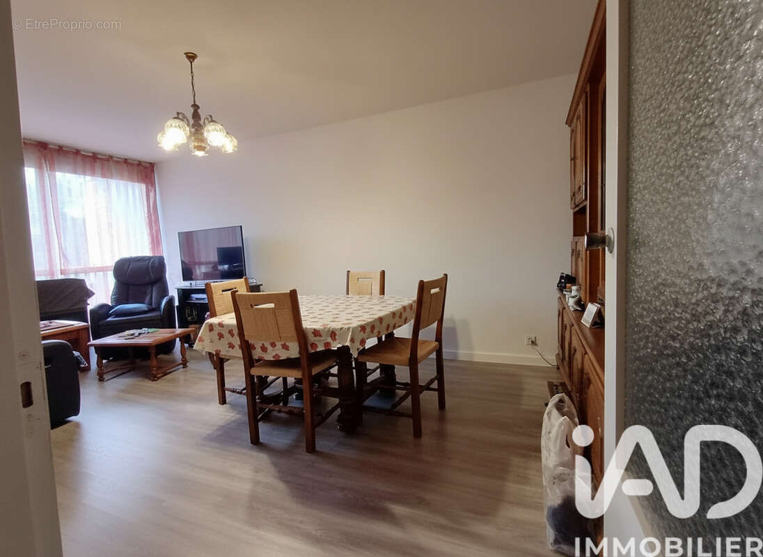 Photo 3 - Appartement à SAINT-ETIENNE