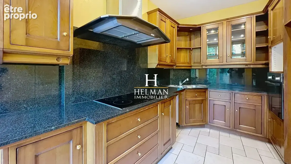 Maison 7 pièces 258 m² à vendre à Saint-Omer (62500) - photo 7