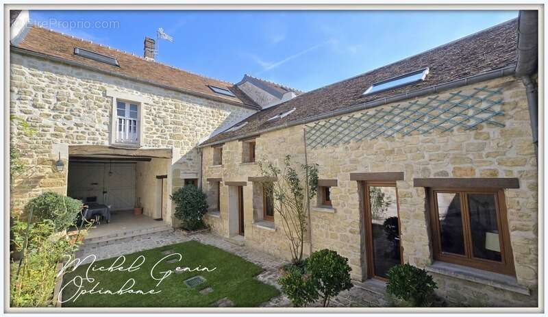 Maison à NEUVILLE-SUR-OISE