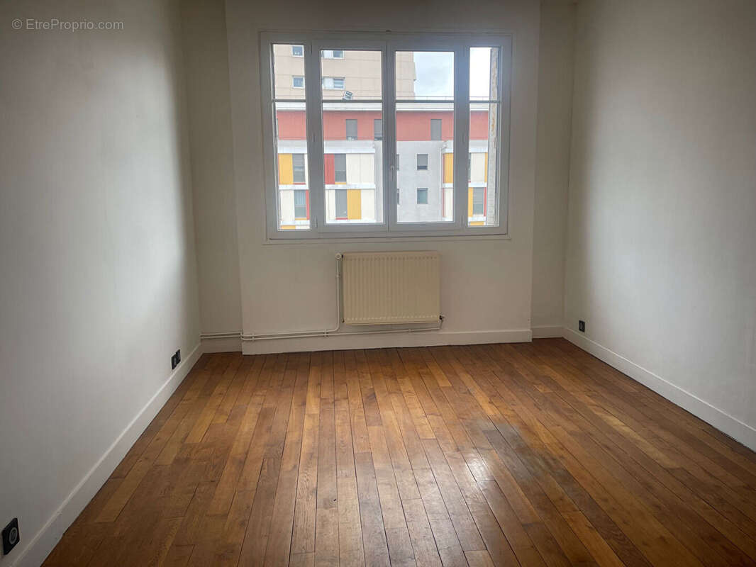 Appartement à IVRY-SUR-SEINE