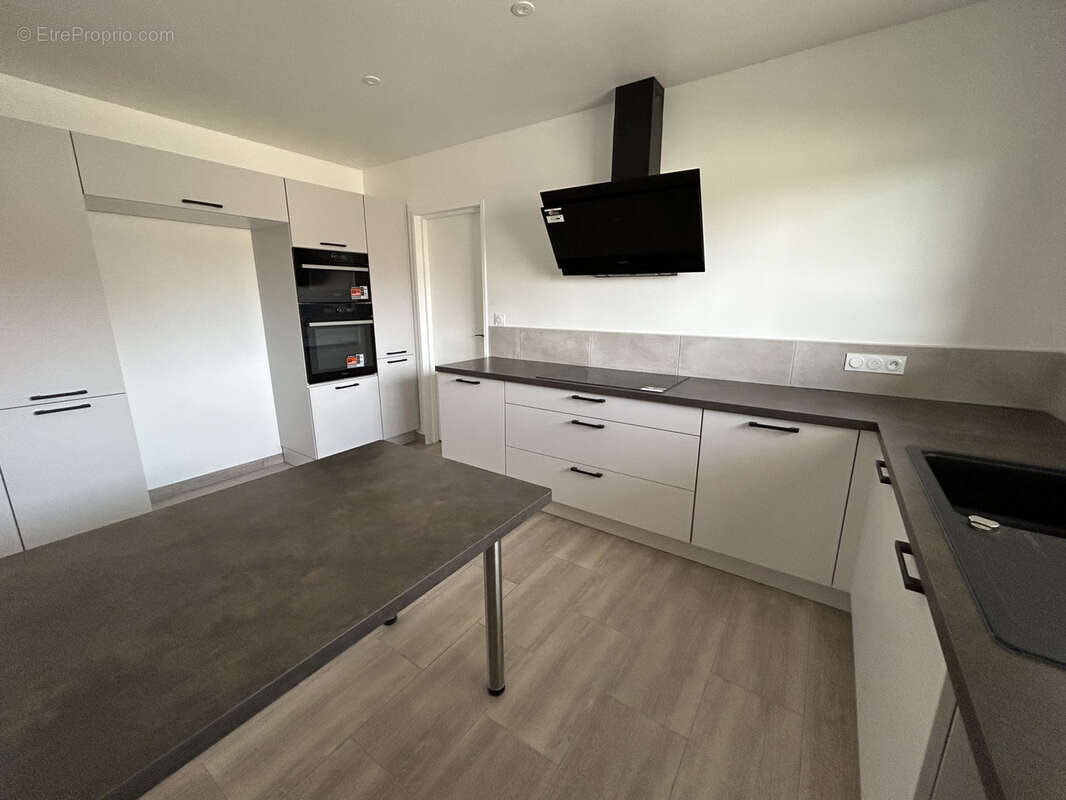 Maison à BREVIANDES