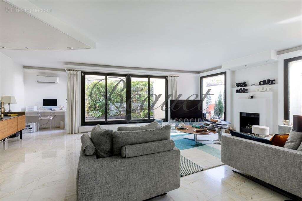 Appartement à BOULOGNE-BILLANCOURT