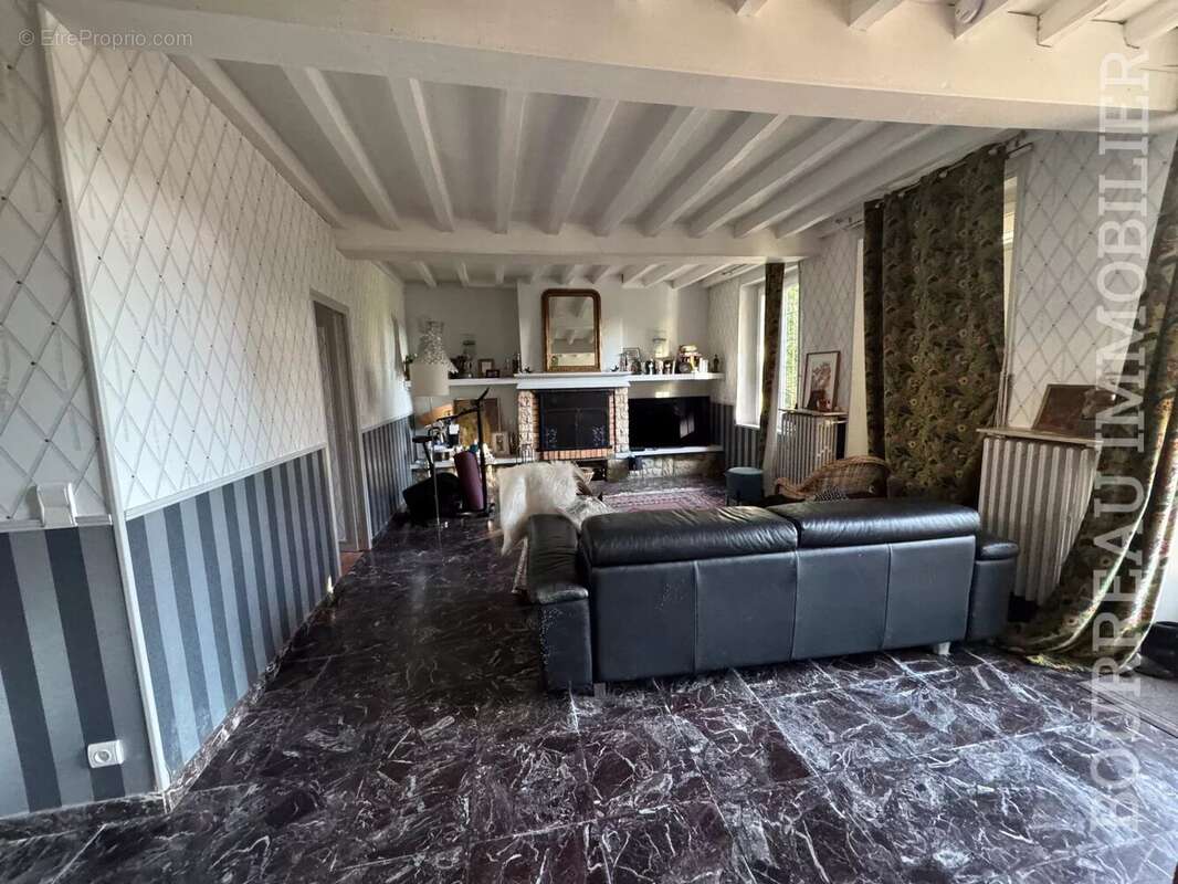 Maison à ARCES-DILO