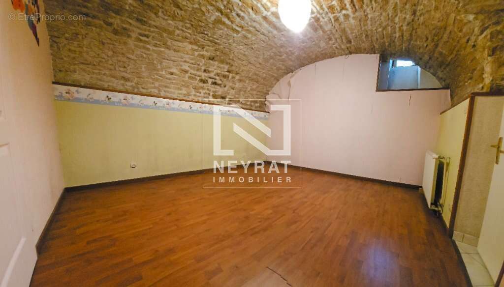 Appartement à CHENOVE