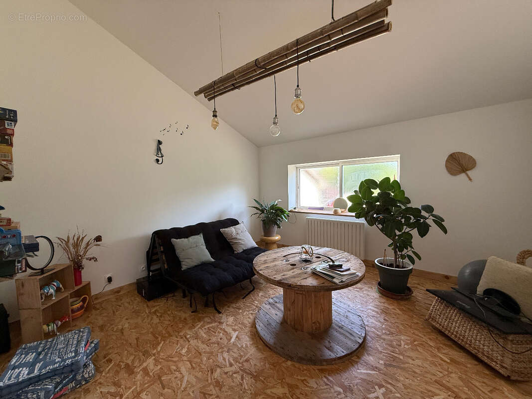 Maison à MAURENS