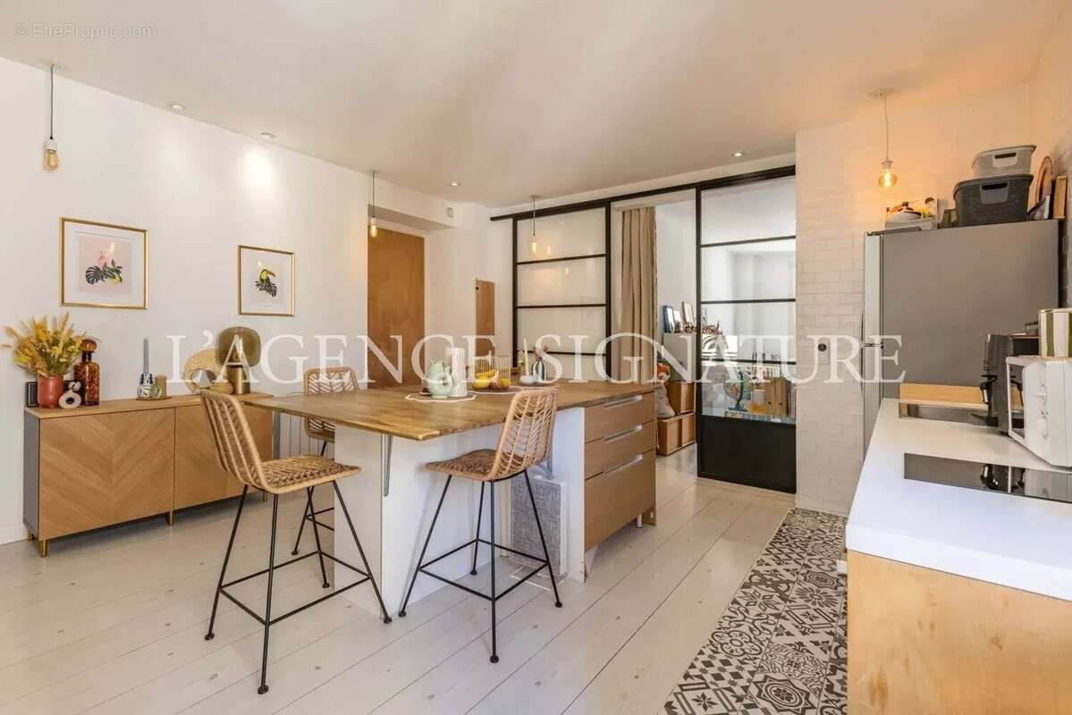 Nice Centre Ville "Garance" 3P 65m2 Coup de coeur - Calme - Lumineux - photo 3