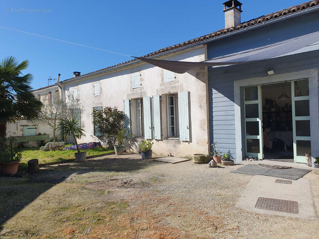 Maison à BRESDON