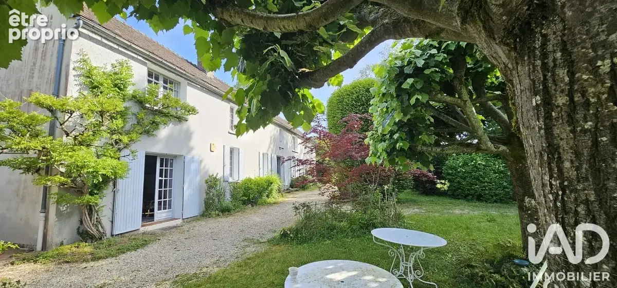 Photo 1 - Maison à LA CELLE-SAINT-CYR