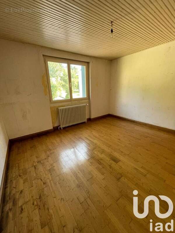 Maison 129 m² à Pouzauges  - photo 6