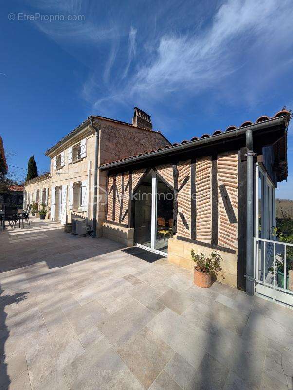Maison à VILLEGOUGE