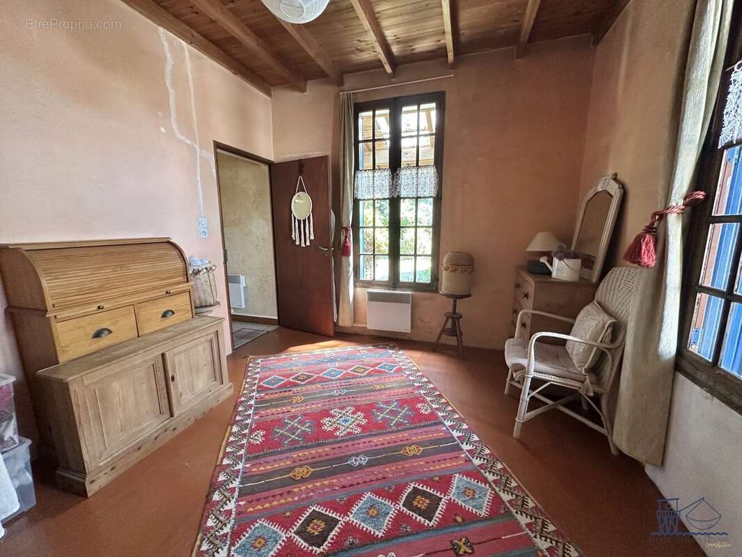 Maison 101 m² à Boutenac-Touvent  - photo 6