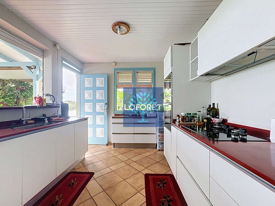 A vendre : Maison T5 à Acajou au Lamentin - photo 7