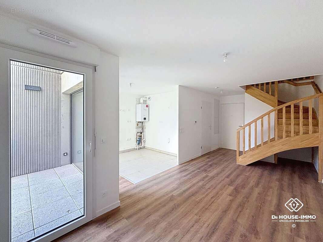 Appartement 69 m² à Merignac  - photo 9