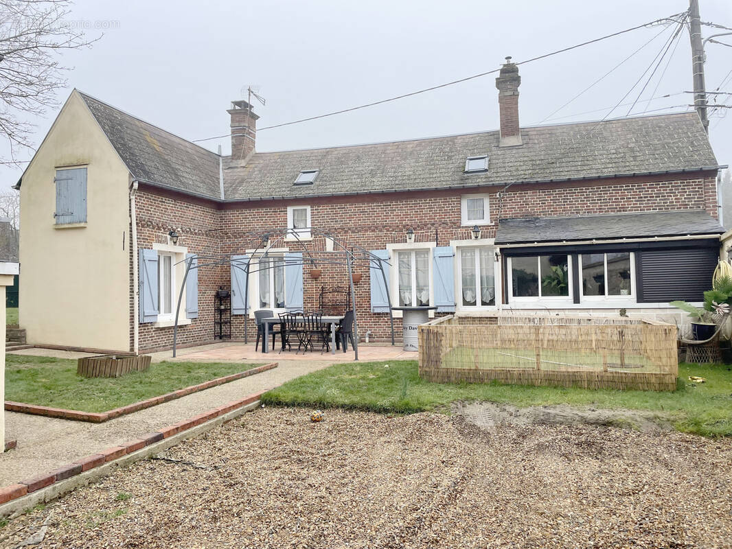 Maison à SAINTE-GENEVIEVE