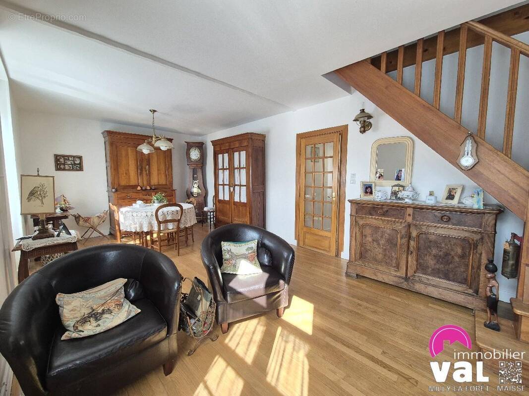 Appartement à MILLY-LA-FORET