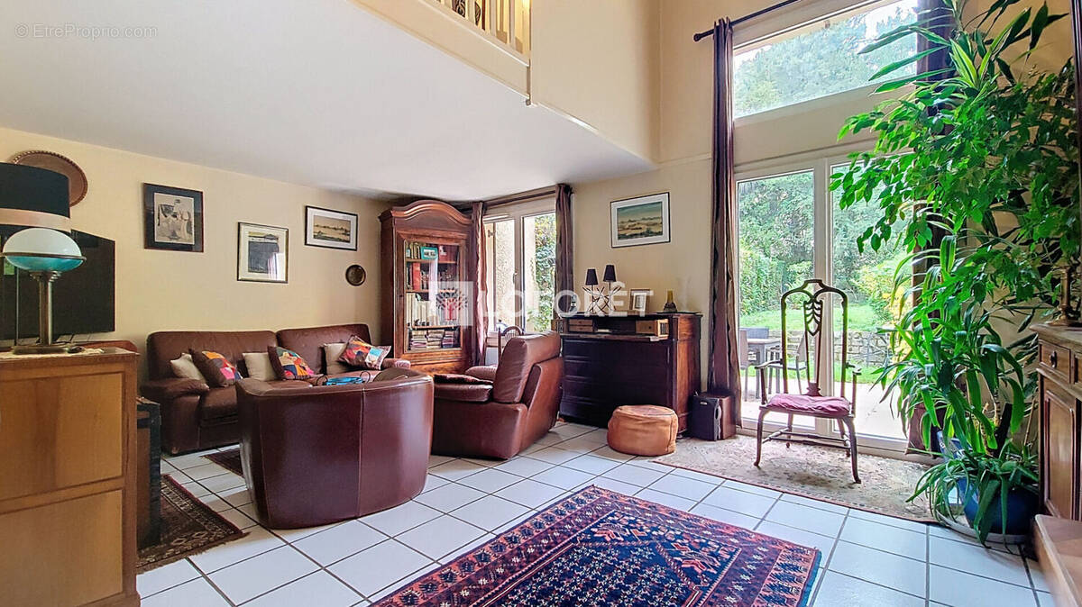 Maison à MONTMORENCY