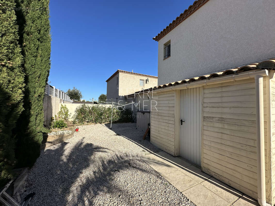 Maison 3 faces sur 492 m2 de terrain avec piscine à Latour-Bas-Elne. - photo 20