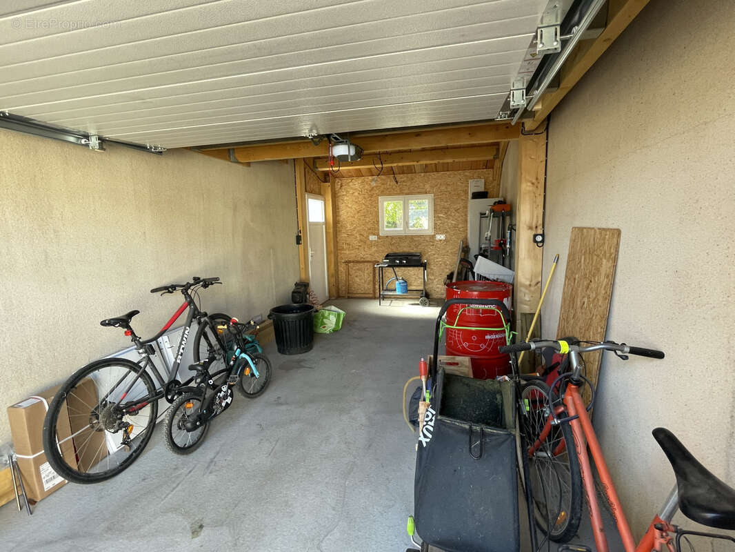 Maison à LES HERBIERS