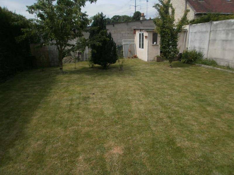 Terrain à EPINAY-SUR-SEINE