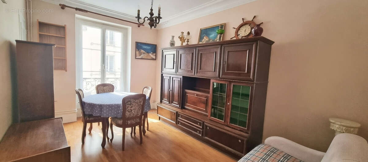 Appartement à LEVALLOIS-PERRET