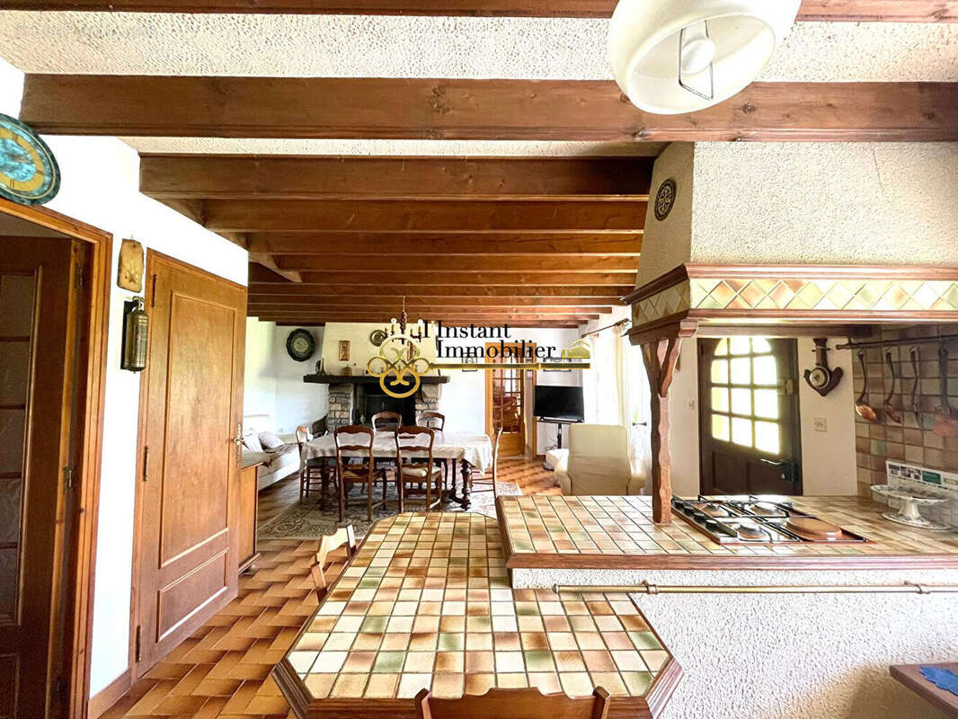 Maison à SAINT-JEAN-DU-DOIGT