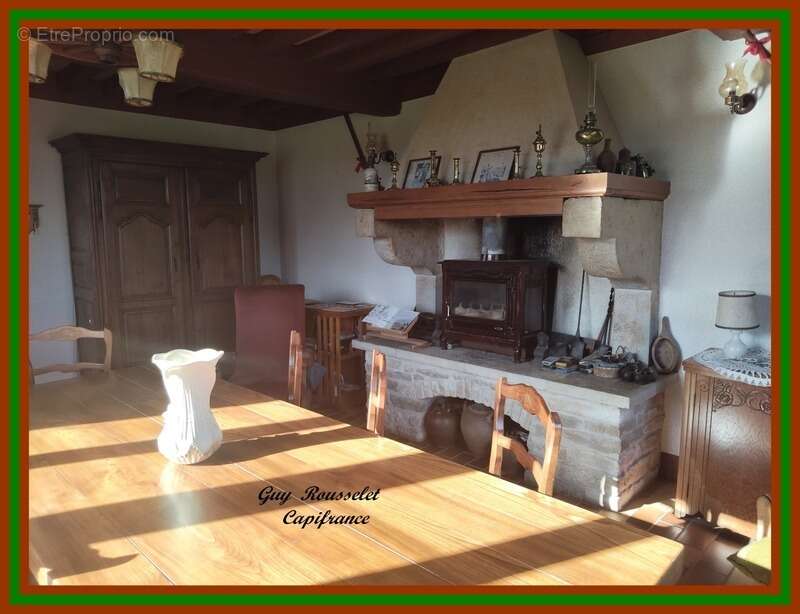 Maison à COURCELLES-LES-SEMUR