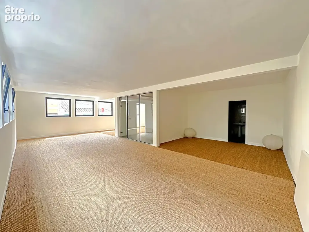 Toulouse - les chalets - immeuble de 242,10 m²  de bureaux ou  d'habitation avec rooftop. de 93,40 m² - photo 8