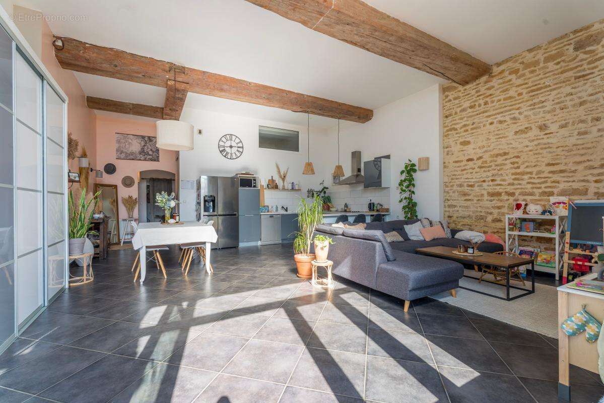 Appartement à BULLY