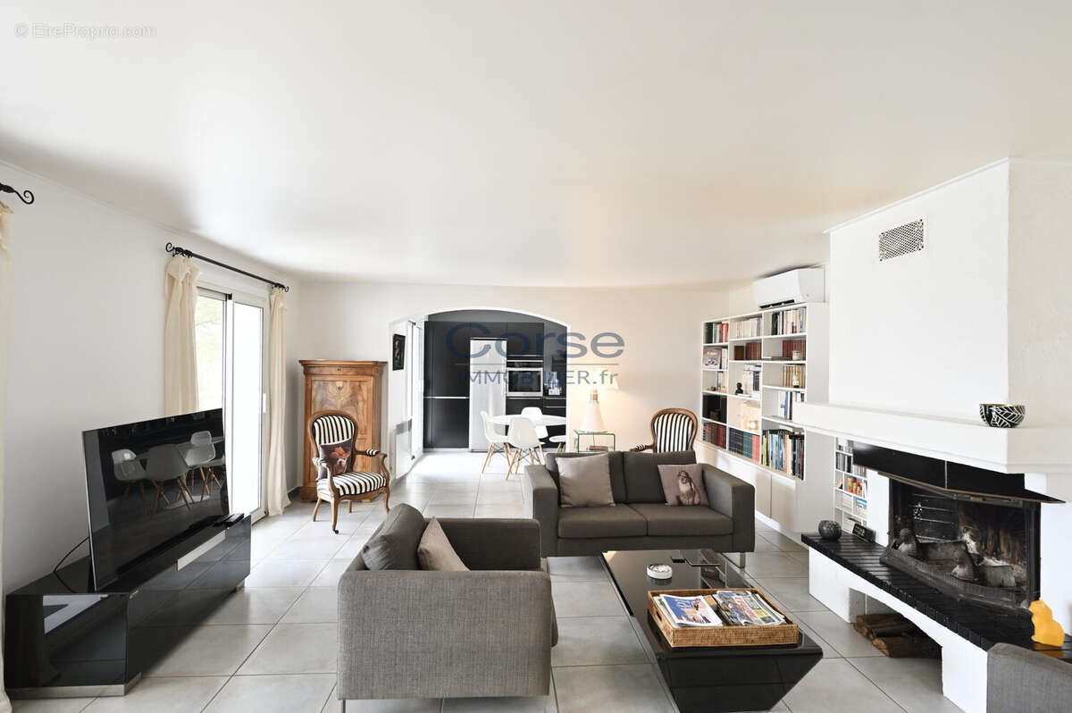 Maison 146 m² à Ajaccio  - photo 9