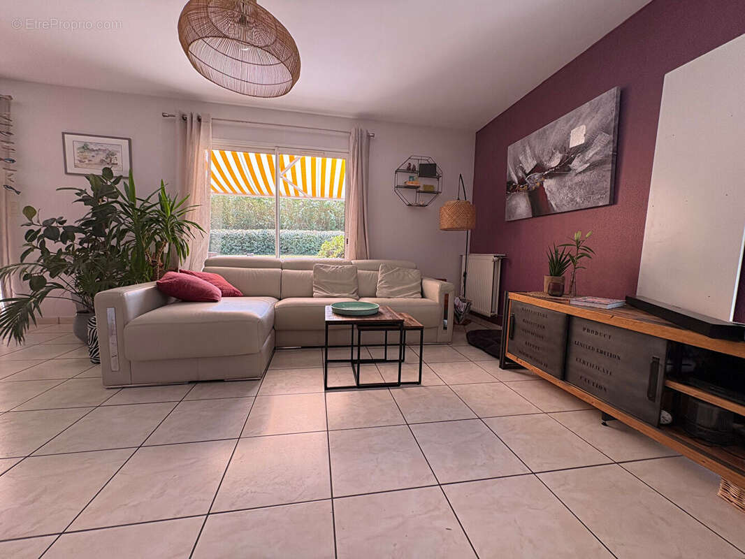 Maison - 8 pièces - Pont L Abbé - photo 2