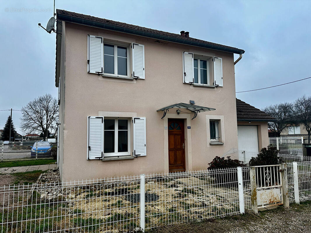 Maison à VINCEY