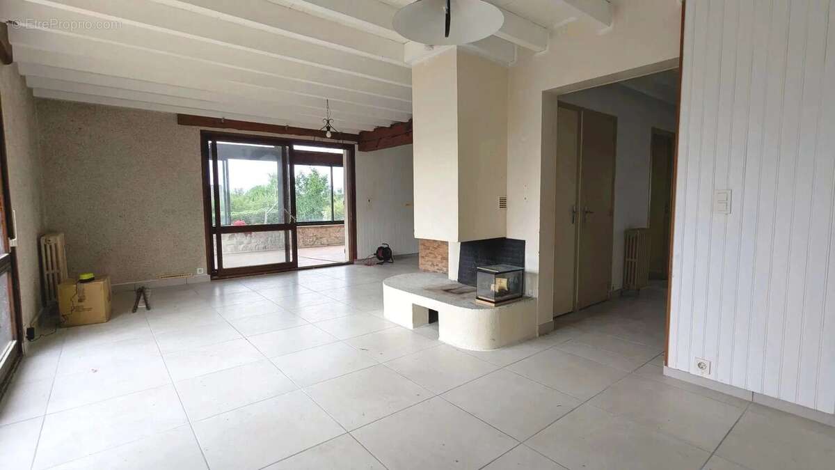 salon et salle à manger - Maison à FOULAYRONNES